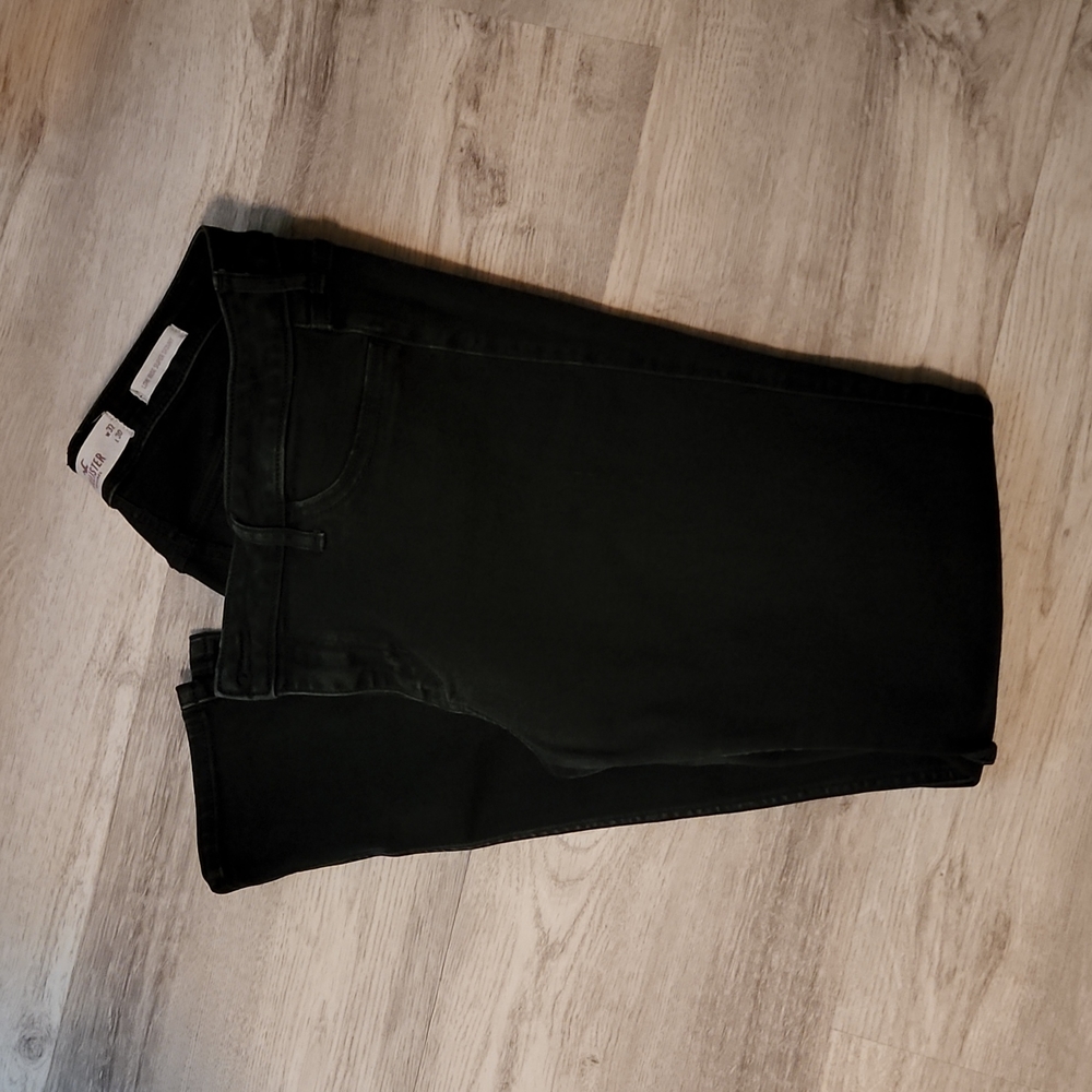 Hollister Low Rise Black Super Skinny Jeans